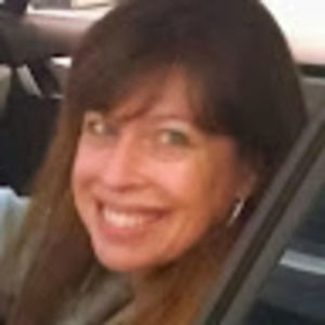 Meet your Posher, Charis